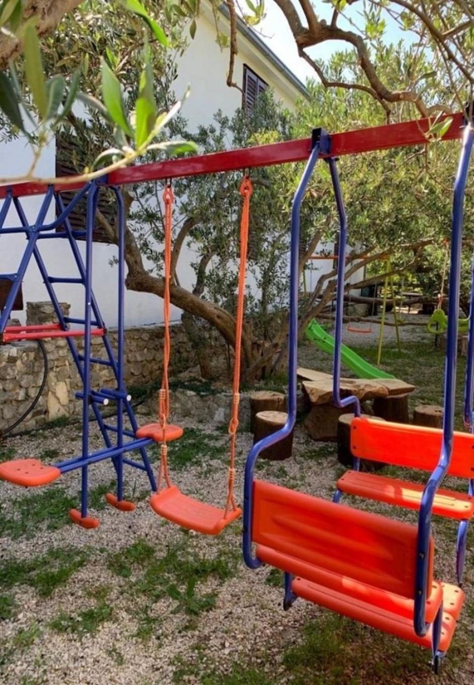 Apartments Antisa - With Playground 图彻皮 外观 照片